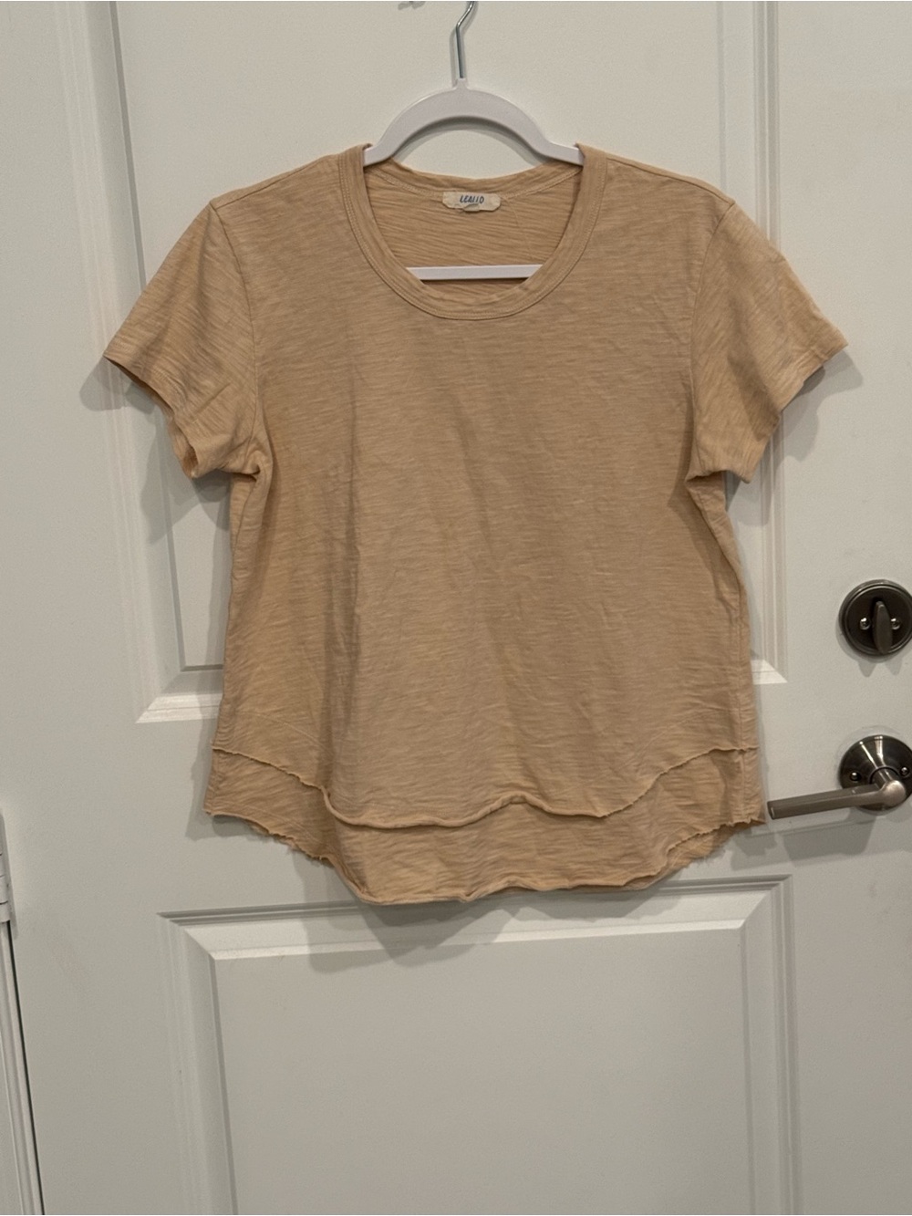 Leallo Beige Short Sleeve Layered Hem Tee